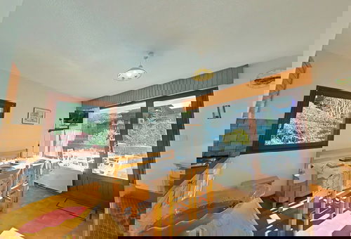 Direct Access To The Slopes For This Apartment Close To The Shops