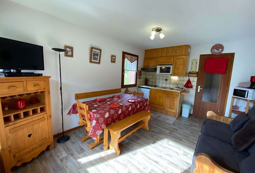 Nach Süden ausgerichtete Wohnung im Hameau de Suize