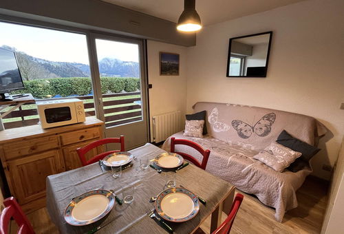 Breathtaking View Of The Aravis For This Apartment In The Chnaillon District