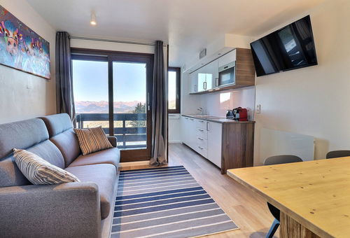 Appartement entièrement refait proche des pistes et commodités, appartement