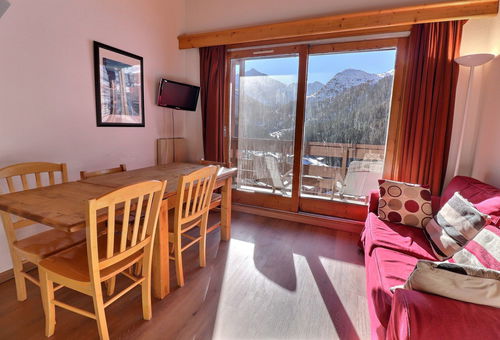 Duplex Apartment With Balcony 100m From The Lifts