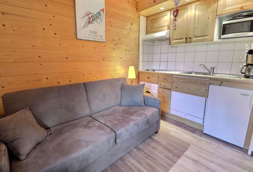 Studio très bien placé à 2 pas du centre et des remontées