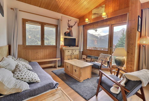 Apartment 150m from the ski lifts with a large balcony facing south