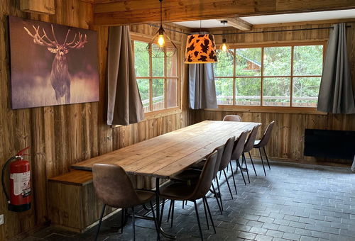 Stunning chalet for 14 people with jacuzzi