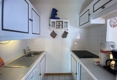 A COMFORTABLE TWO COSY ROOMS!!