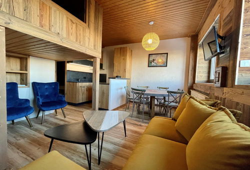 Close to the lifts to go on the slopes