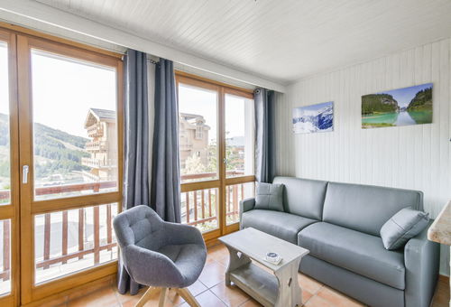 Appartement 2 pièces classé 1* de 35 m², au 2ème et dernier de la résidence...