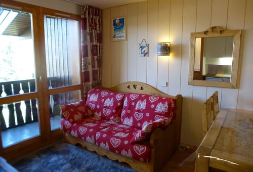 Appartement 4 à 5 personnes vue forêt et vallée