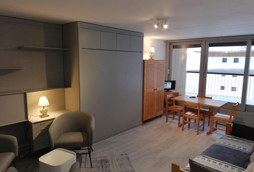 View Of The Mountains For This Studio Facing South At The Foot Of The Domaine...