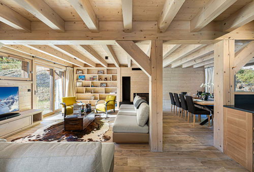 Ski-in / ski-out chalet with services on La Daille