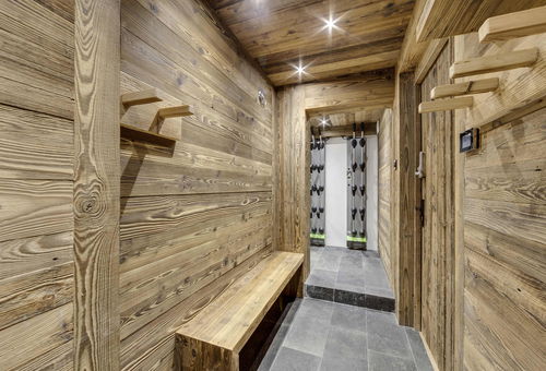 Prestations 5* pour ce chalet à 150m des pistes dans le Vieux Village de Val...