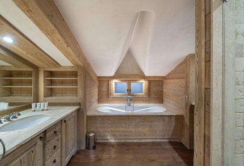 Spacious apartment in the Chatelard district