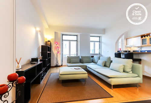 In the superb Rato district, close to the metro