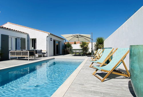 Villa 3 minutes by bike from the heart of the village of La Flotte