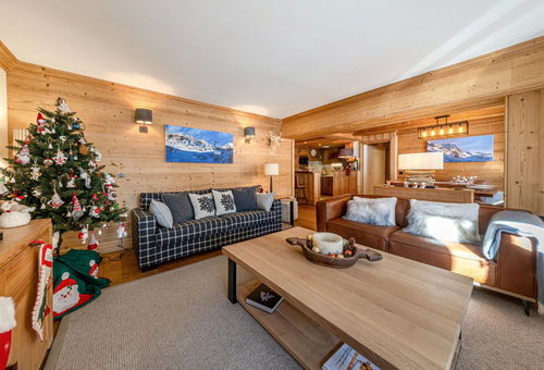 Superb Spacious And Comfortable Luxury Apartment