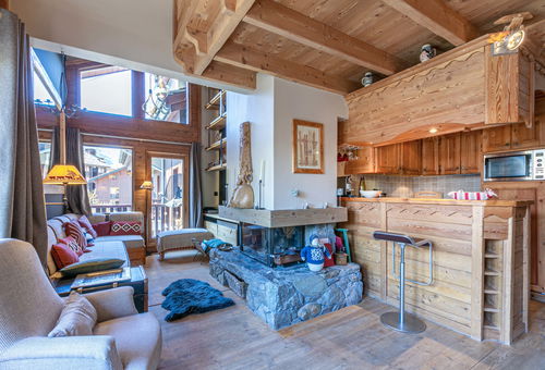 Exposé Sud et Est avec vue sur le vieux village