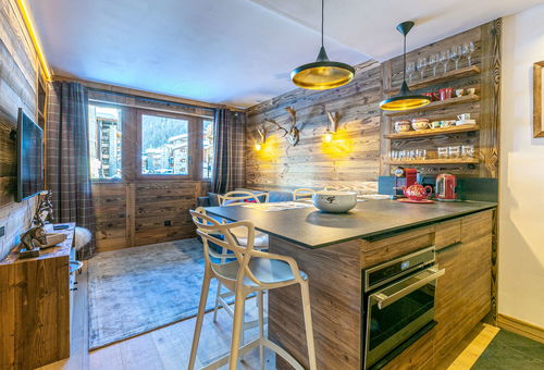 Départ skis aux pieds, proximité des remontées mécaniques