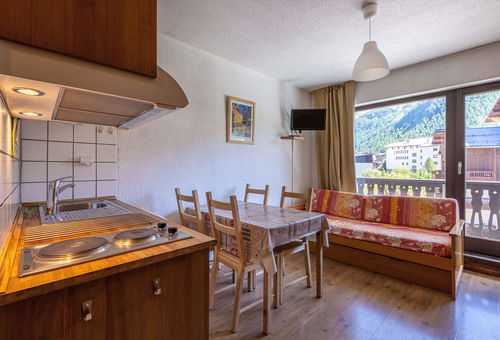 Départ pour les pistes de ski à 350 mètres