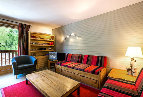 Beautiful Recently Renovated Apartment Of Very Good Standing
