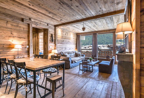 Luxueux 4 pièces entièrement rénové de 66 m2 pouvant accueillir jusqu'au 6...