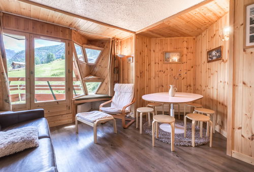 Very Beautiful Panorama Of The Surrounding Mountains.