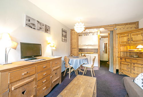 2 Minutes From The Snow Front, The Solaise Gondola And The Olympic