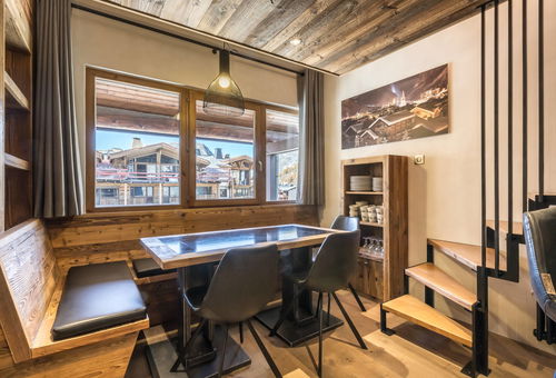 Tastefully duplex ski in/ ski out apartment - Val d'Isère