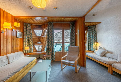 Very Close To The Slopes, 2 And A Half Room Apartment In The La Daille Area...