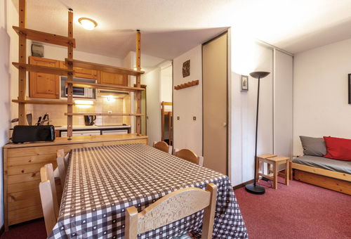 Studio with cabin of 34m2 which can accommodate 4 people On level -1 of the...