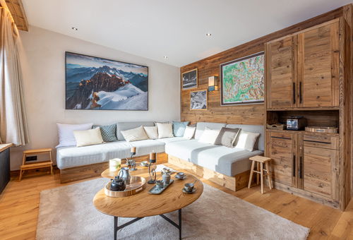 Next to the departure for the slopes. Apartment Ideally Located In Old World...