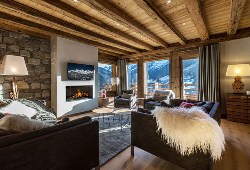 Charming Chalet With Views Of The Aravis And The Village, With Direct Access...