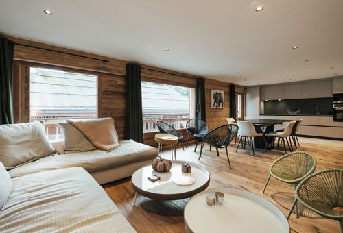 Beautiful Volumes For This Apartment In The Heart Of The Village