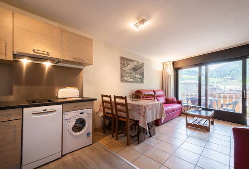 CRYSTAL N° 6         
Classement 3*** / 2 VOYAGEURS
     
2 PIECES / 4...