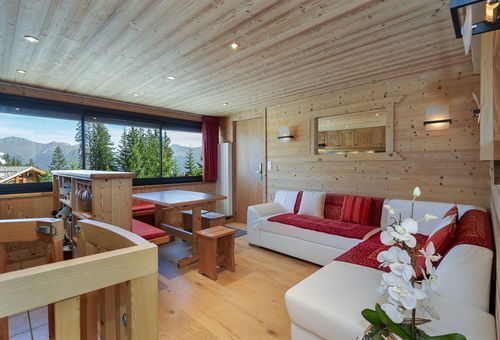 Beautiful duplex apartment near the resort center, on the "Bellecôte" slope