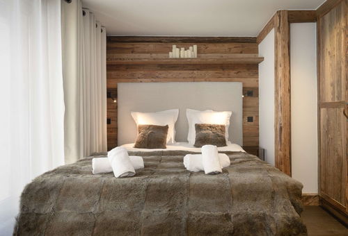 This beautiful mountain chalet is located in a fairy area in the heart of the...