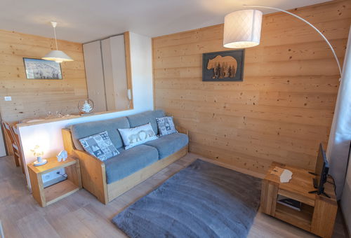 Nice apartment for 4 persons, 450 metres from the ski lifts