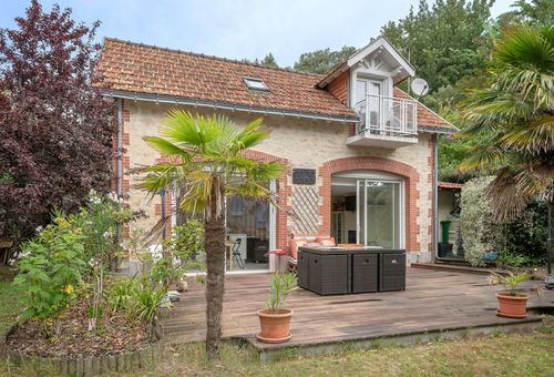 Charming, friendly house 400m from the beach