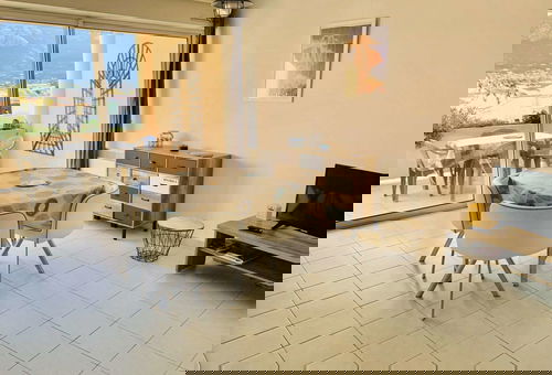 Apartment with a direct access to the Citadel and the beach