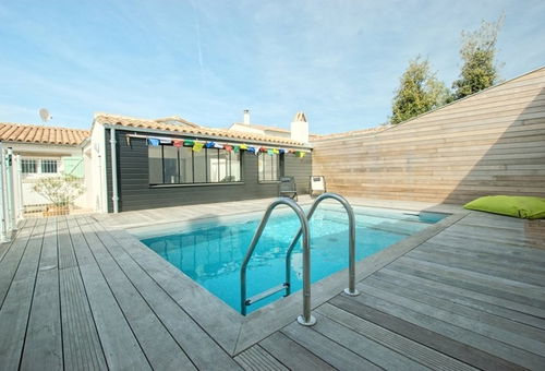 Villa mit beheiztem Pool für 6 Personen in St-Martin-de-Ré Intra-Muros