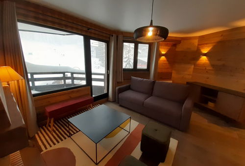 Hervorragende Wohnung mit Blick auf die Pisten und nach Süden!