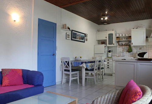 Pretty Contemporary House About 1.8 Km From A Beautiful And Large Fine Sandy...