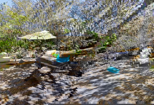 Located In The Hamlets Of Pietragione Just 200 Meters From Santa-giulia Beach.