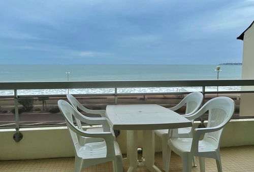 Appartement en première ligne sur la mer
