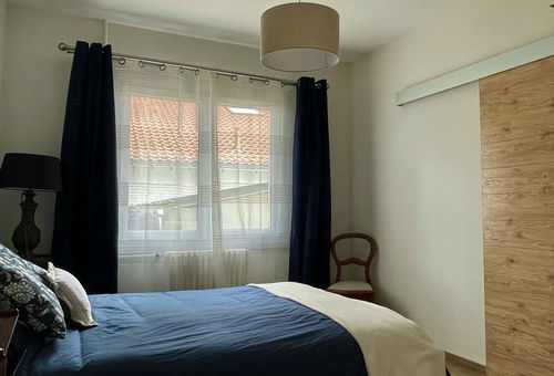 Dans le quartier de la Piscine Aquabaule, des tennis Garden, belle maison...