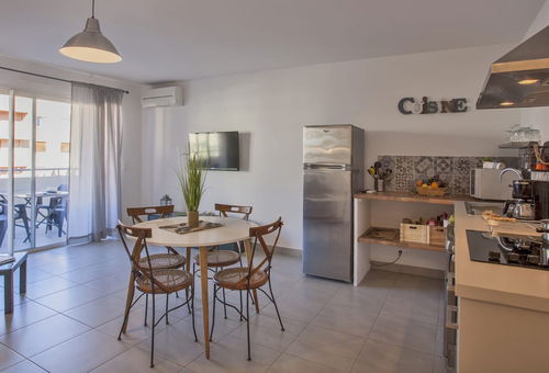 Sehr schöne Wohnung mit Terrasse im Zentrum von Calvi, 300 m vom Strand und ...