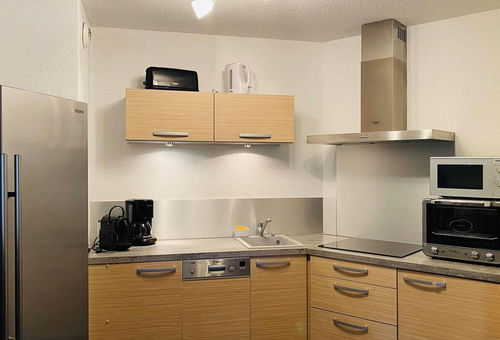 Perfect location for this apartment 250m from the beach, 2km from the Citadelle