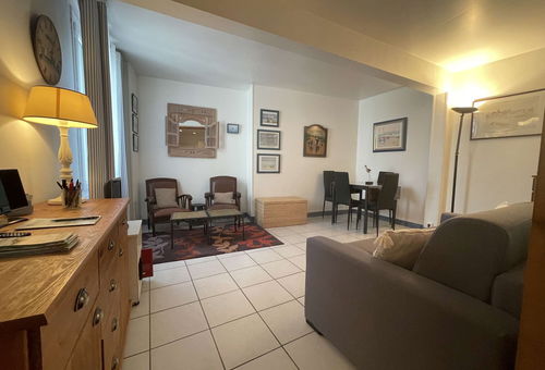 Studio en plein coeur de Saint Martin avec un accès direct au port, à ses...
