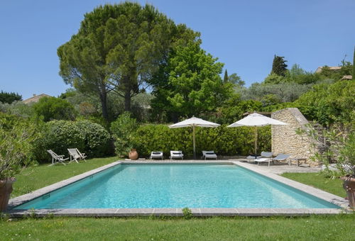 A deux pas du centre du village de Gordes.