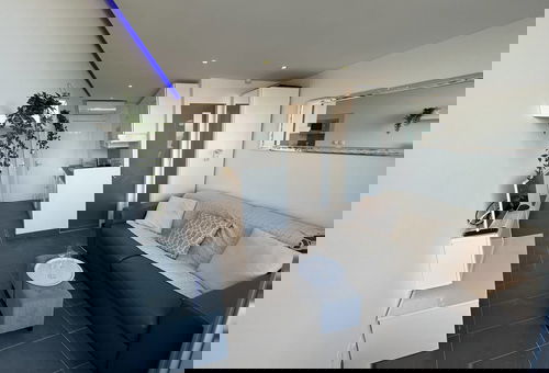 Naturist Rental: Close To The Beach.