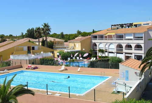 Naturist Rental :: Very Nice View Swimming Pool, Sheltered Terrace.